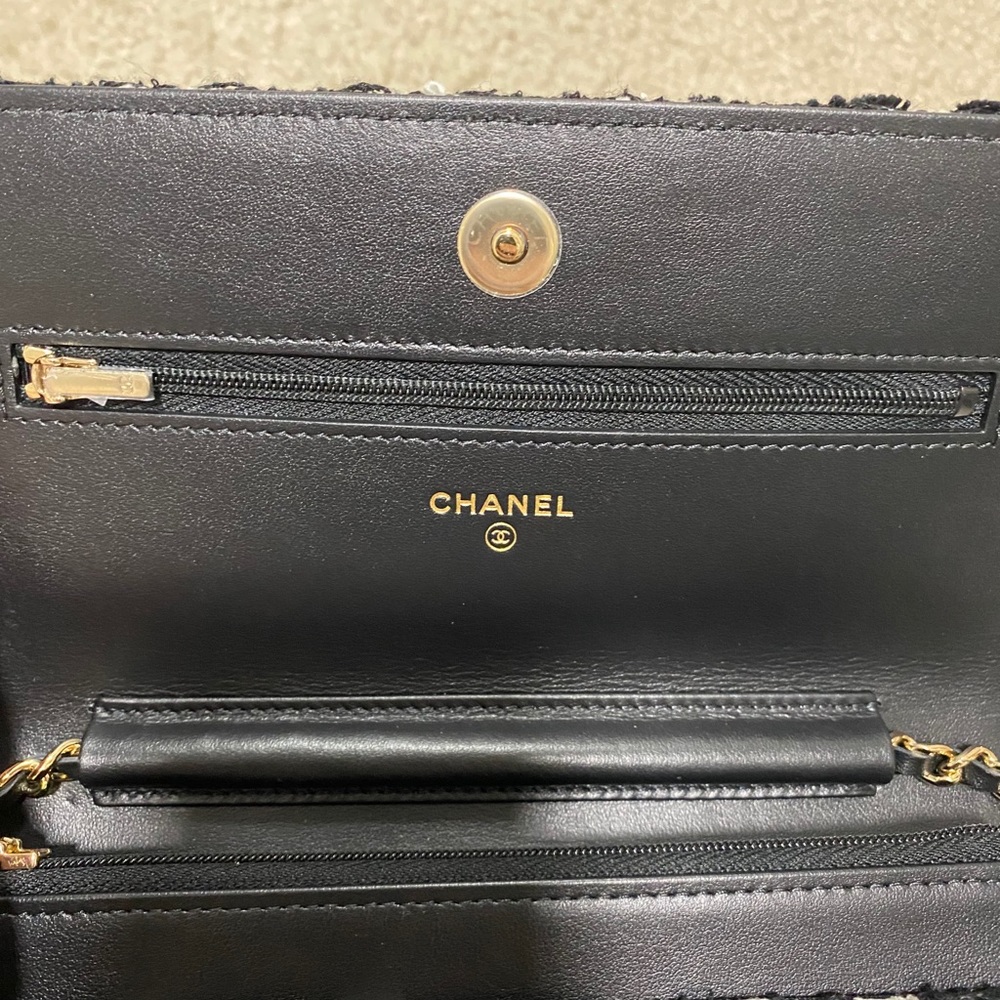 Chanel Tweed Houndstooth Ribbon Woc - Picture 7 of 14